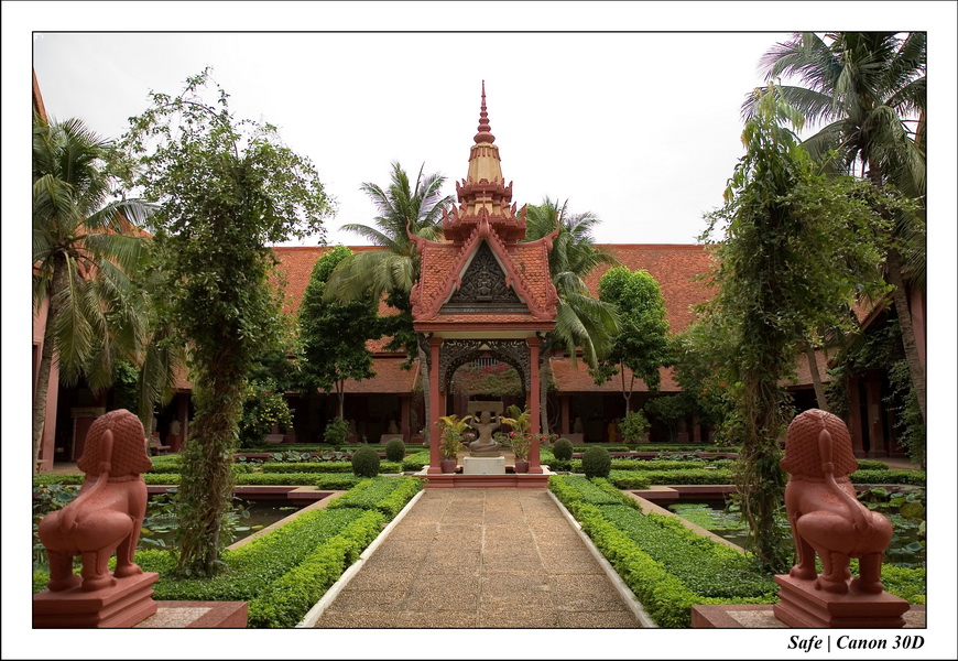 2006 - 07 - Phnom Penh - National museum 09